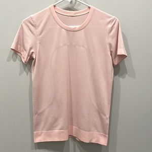 Lululemon short sleeve top size 4